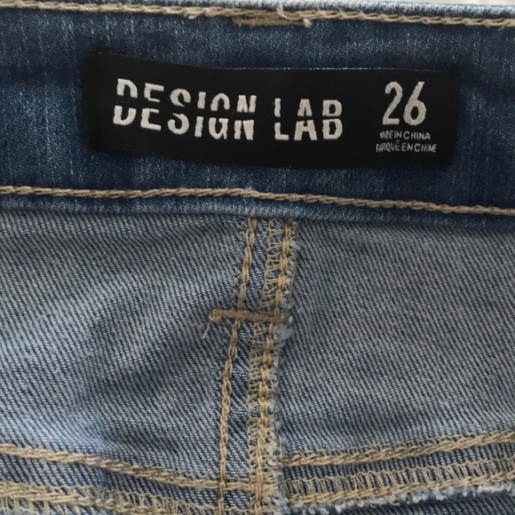 Design Lab embroidered denim skirt size 26 - Picture 2 of 2